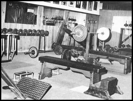 salle de musculation à l'ancienne